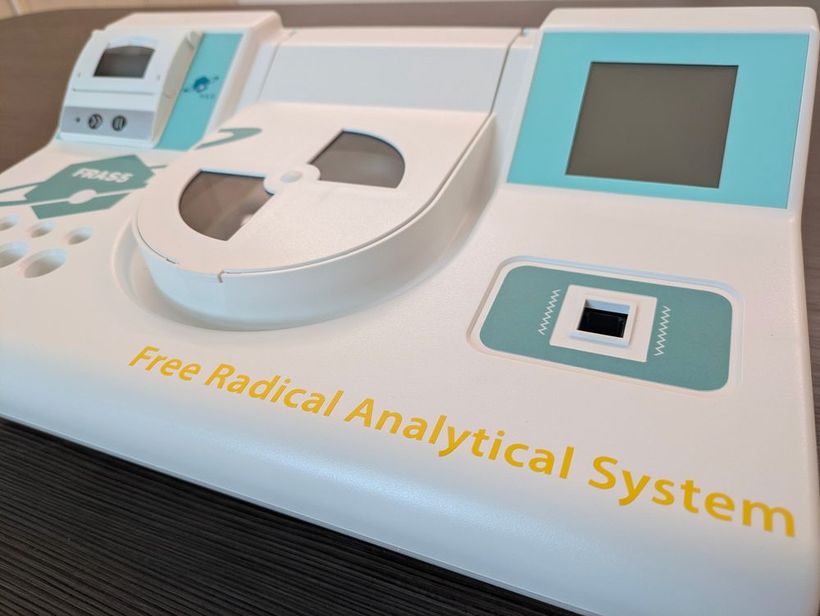 FRAS 5 diagnostics device for body and redox analysis